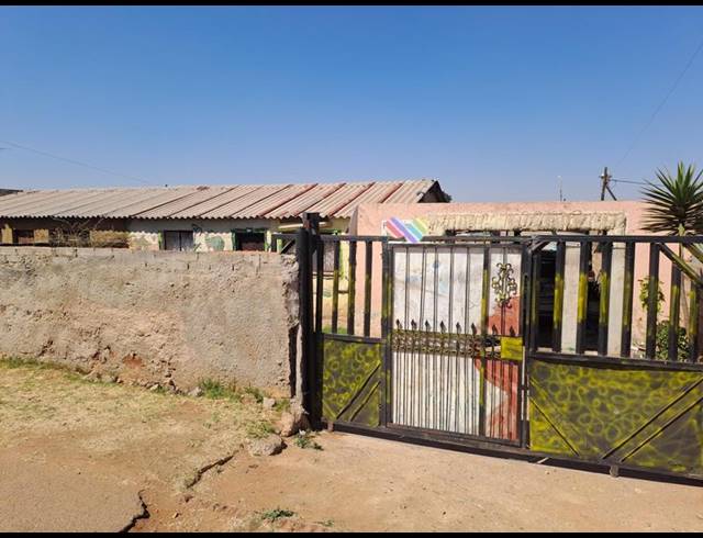 2 BEDROOM HOUSE FOR SALE IN DOBSONVILLE